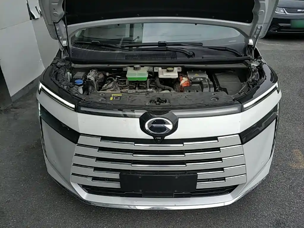 GAC Motor 传祺E8 PHEV — миниатюра 20