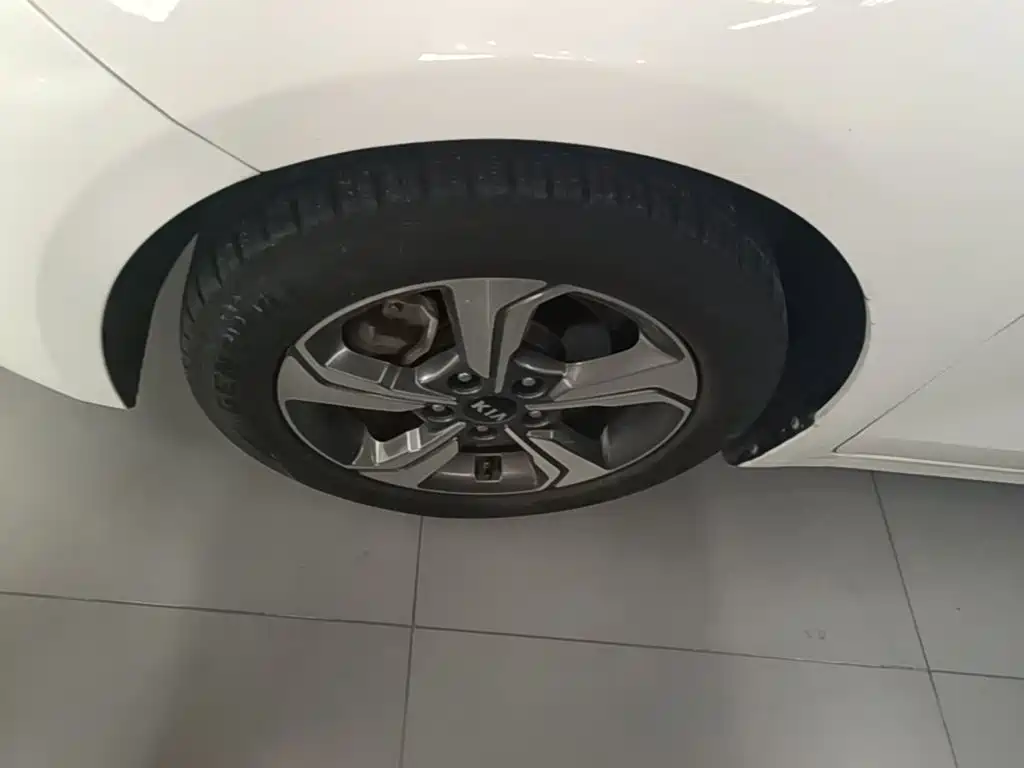 Kia K3 — миниатюра 23