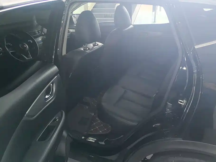 Nissan Qashqai — миниатюра 11
