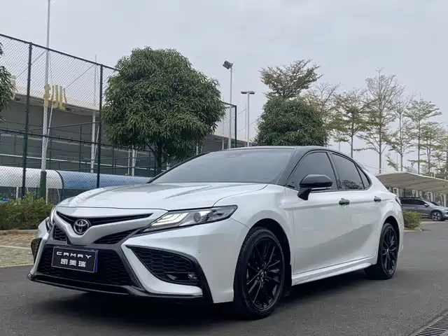 TOYOTA CAMRY 2023