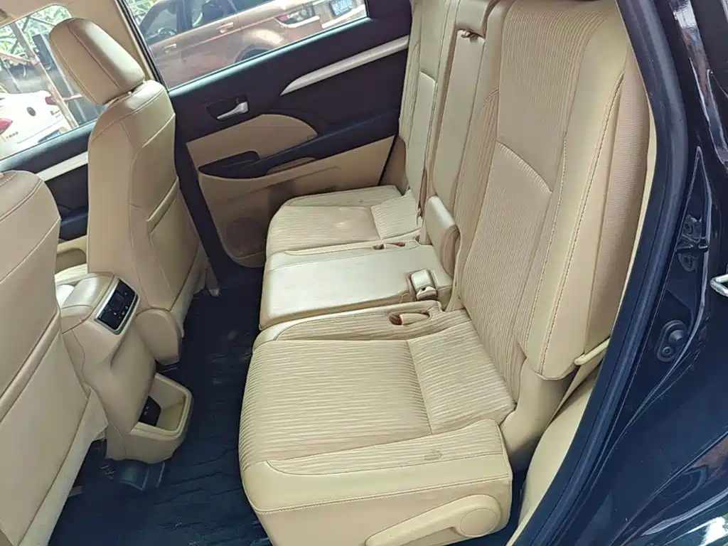Toyota Highlander — миниатюра 17
