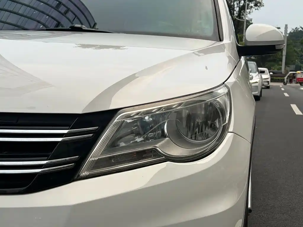 Volkswagen Tiguan — миниатюра 28