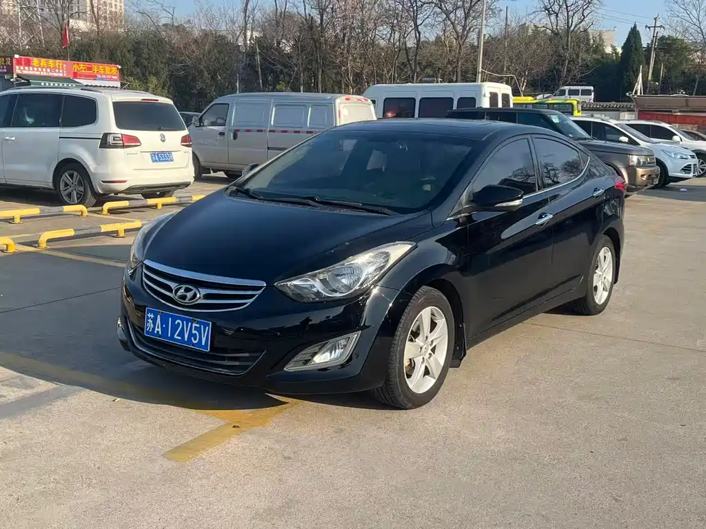 Hyundai Elantra Langdong 2013