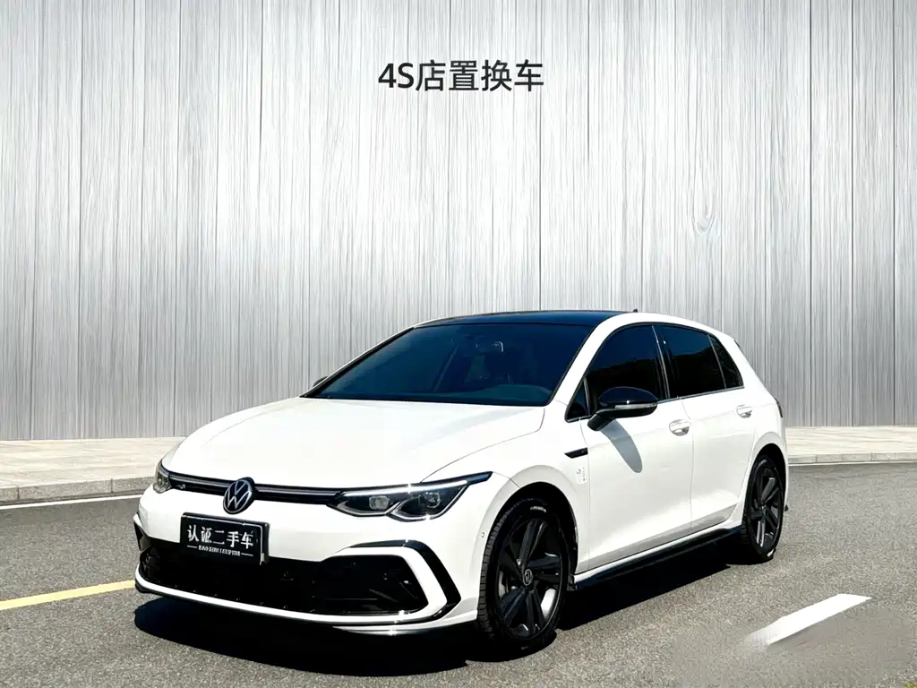 Volkswagen Golf 2024