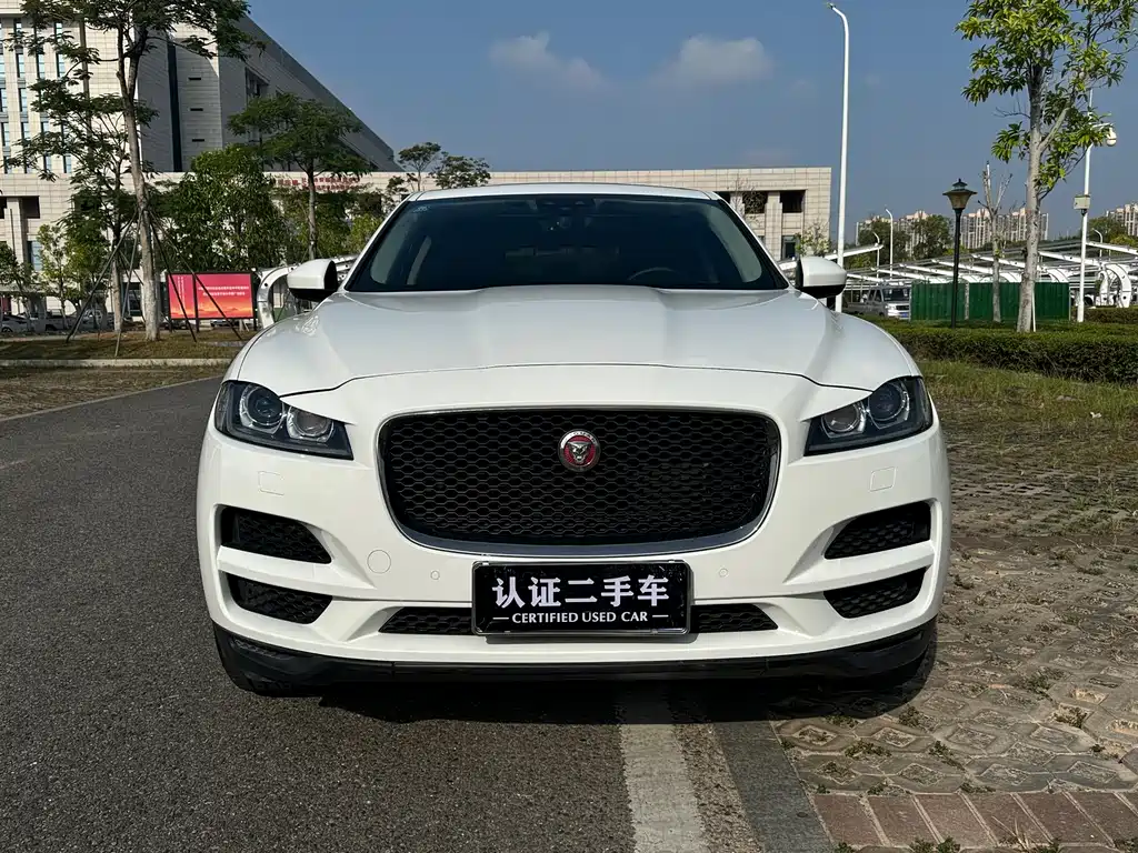 JAGUAR F PACE