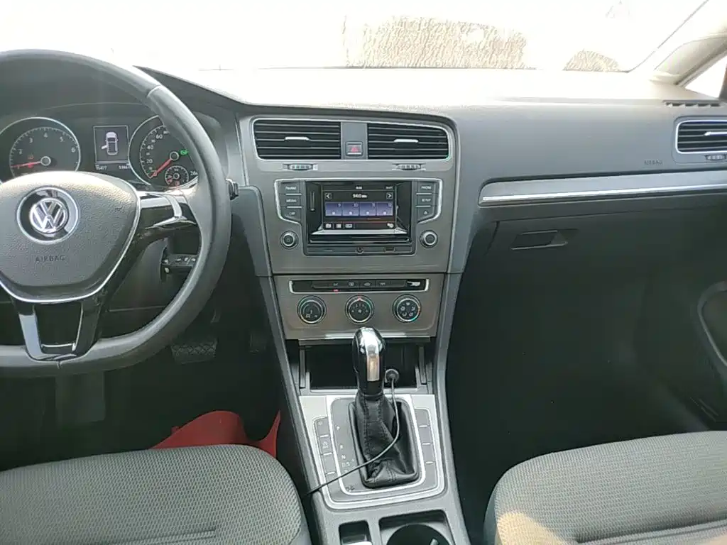 Volkswagen Golf — миниатюра 13