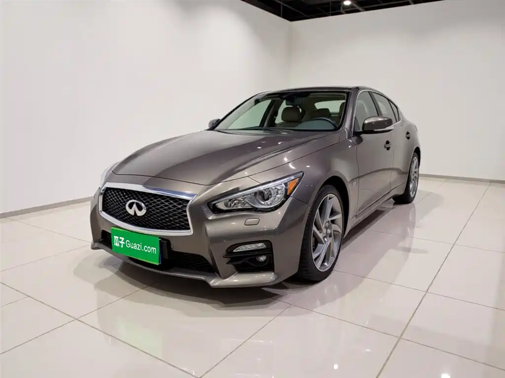 Infiniti Q50 2014