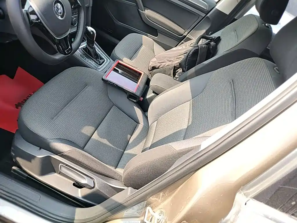 Volkswagen Golf — миниатюра 15