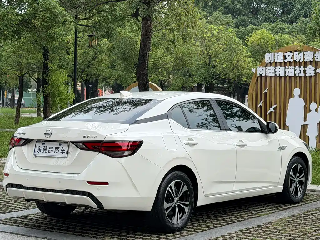 Nissan Sylphy — миниатюра 8