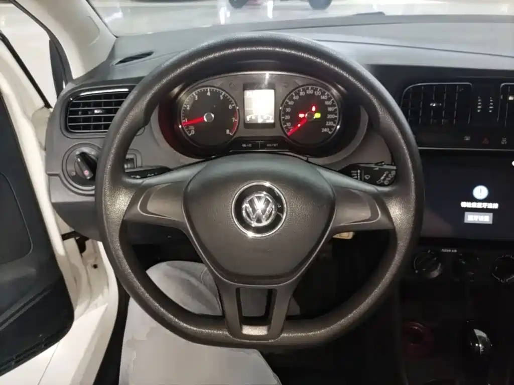 Volkswagen Polo — миниатюра 11