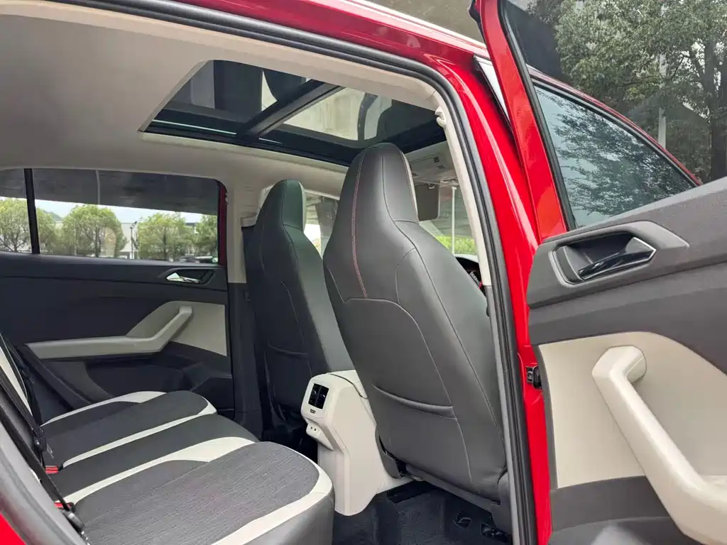 Volkswagen T-Cross — миниатюра 5