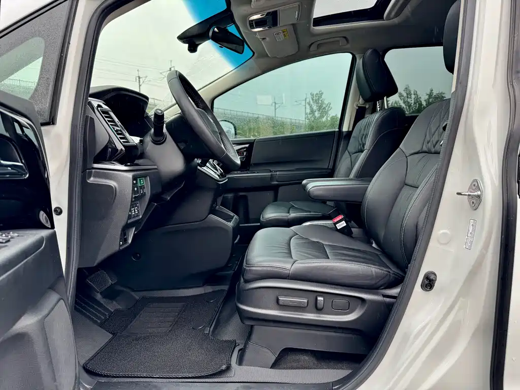 Honda Elysion — миниатюра 9