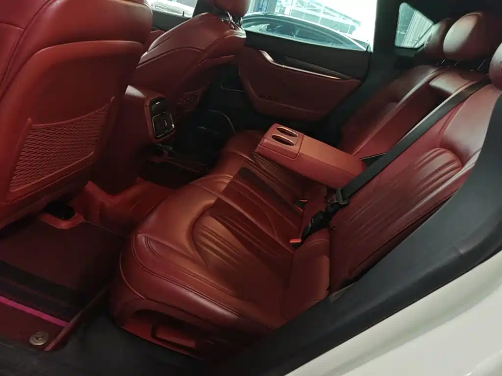 Maserati Levante — миниатюра 17