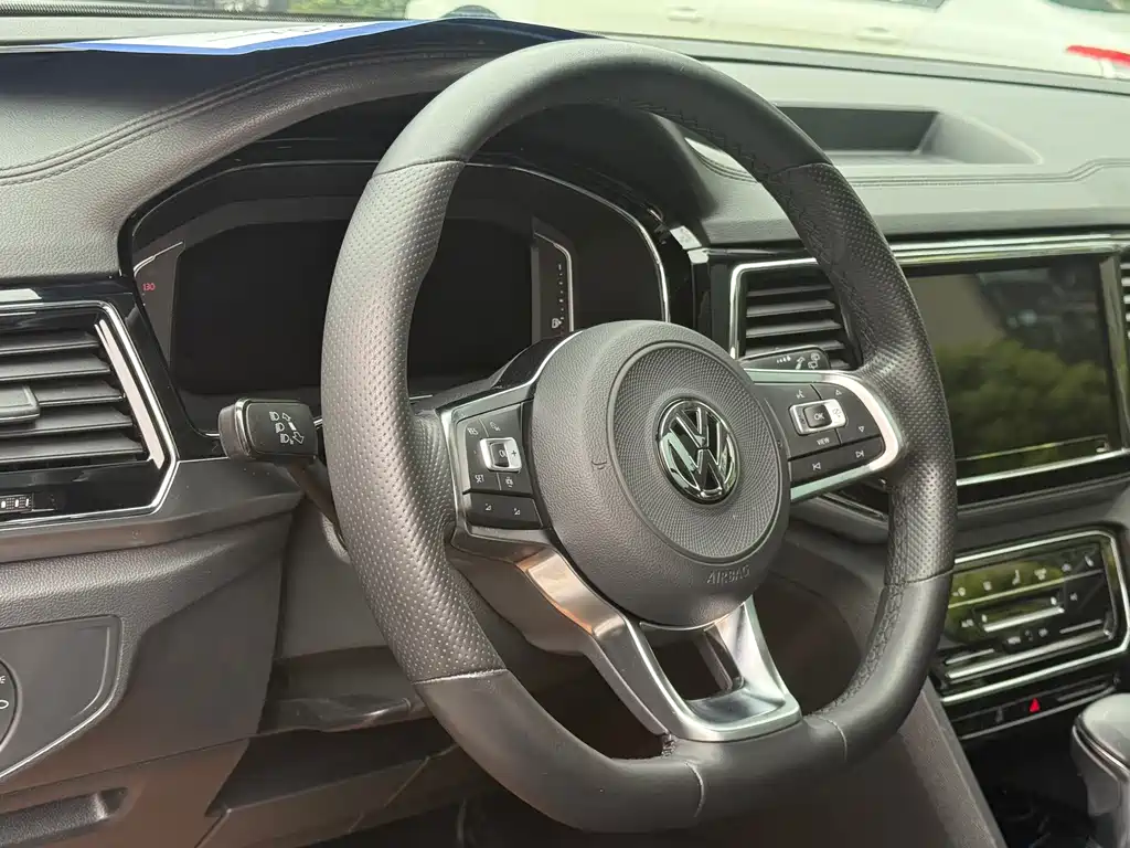 Volkswagen Teramont — миниатюра 8