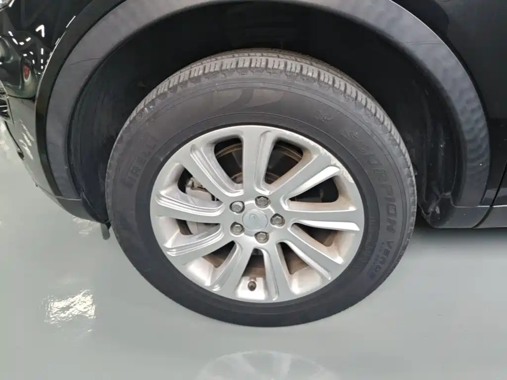 Land Rover Discovery Sport — миниатюра 23