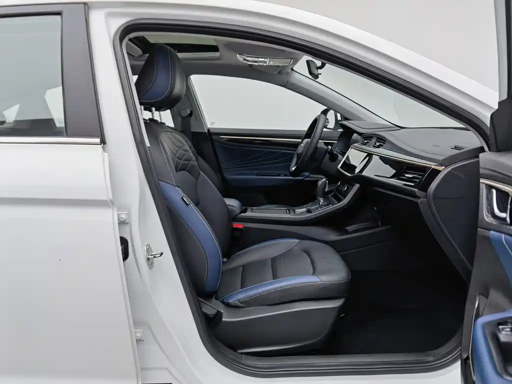 Geely Emgrand GL — миниатюра 23