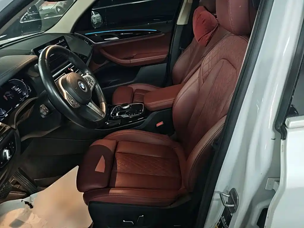 BMW iX3 — миниатюра 15