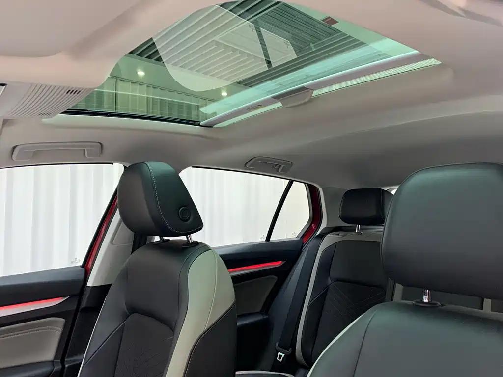 Volkswagen Golf 2021 280TSI DSG Pro