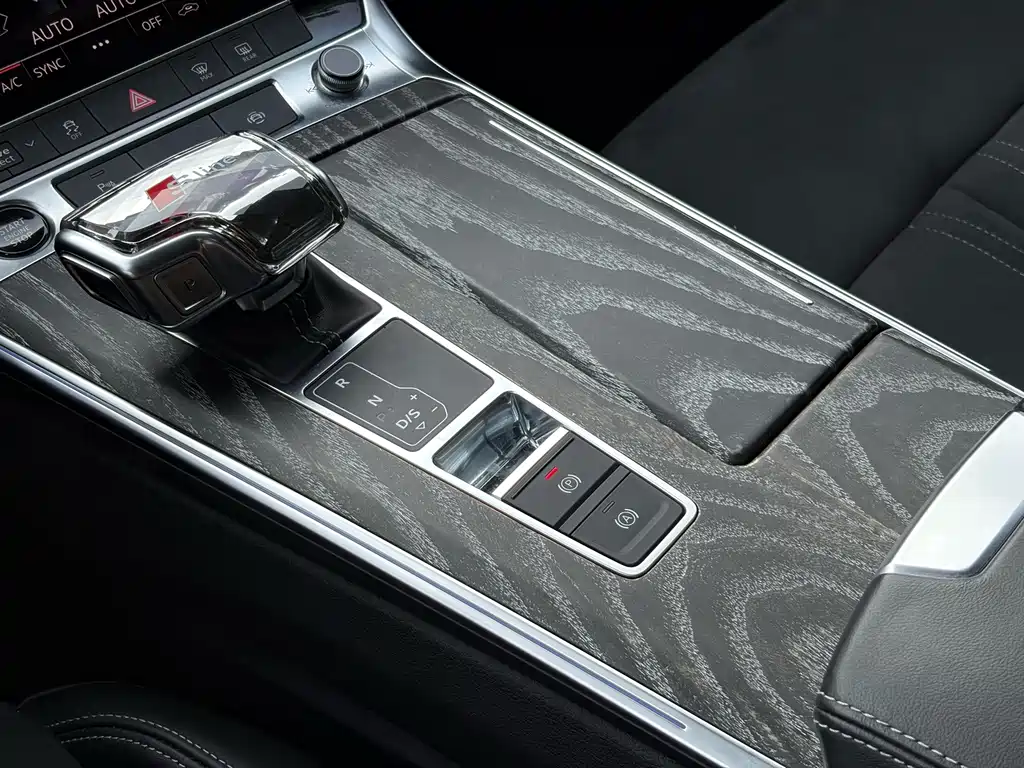 Audi A7L — миниатюра 16