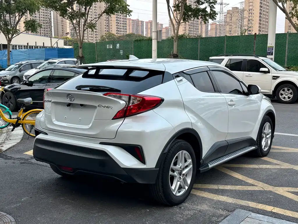 Toyota C-HR — миниатюра 7