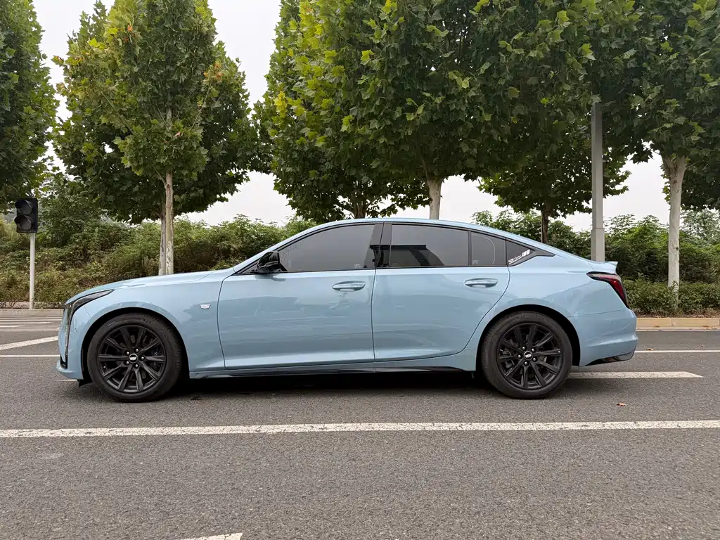 Cadillac CT5 — миниатюра 4
