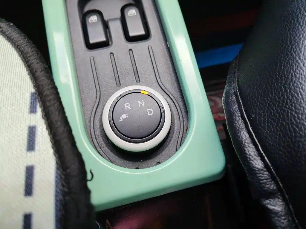 Wuling MINIEV — миниатюра 17