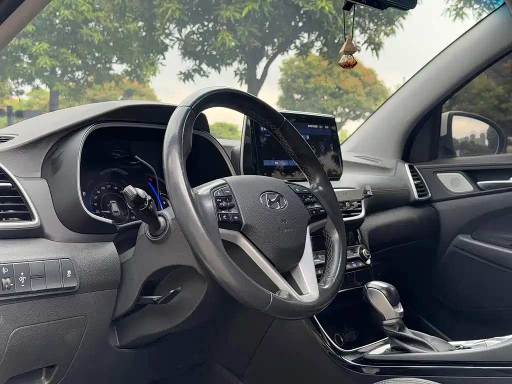 Hyundai Tucson — миниатюра 8