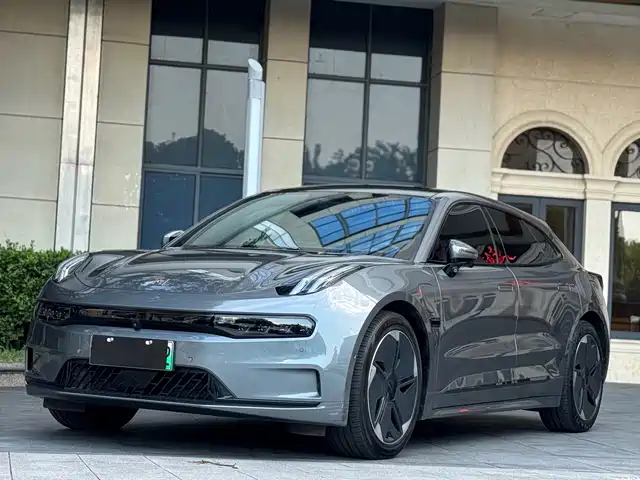 2022 Zeekr 001