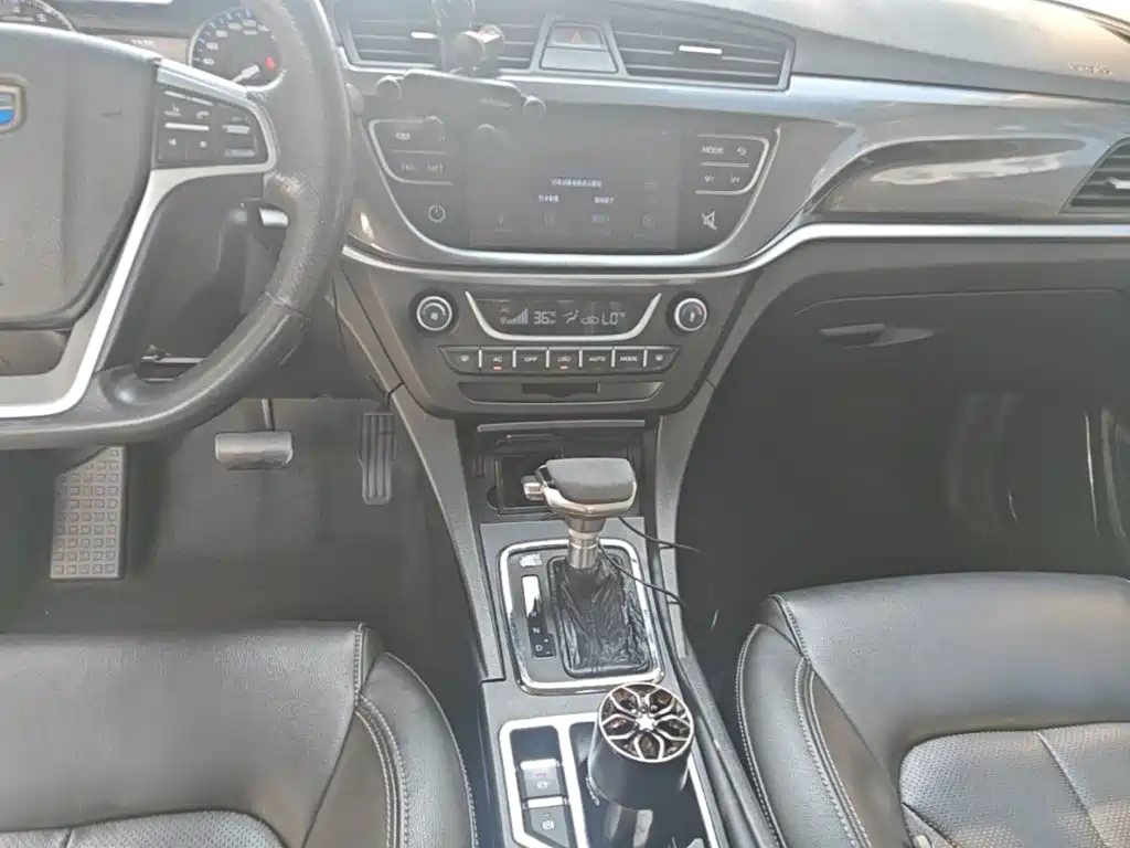 Geely Emgrand — миниатюра 13