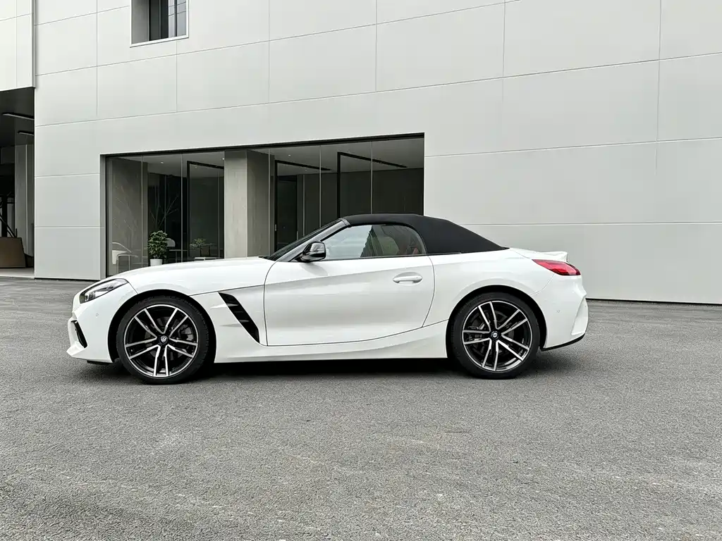 BMW Z4 — миниатюра 8
