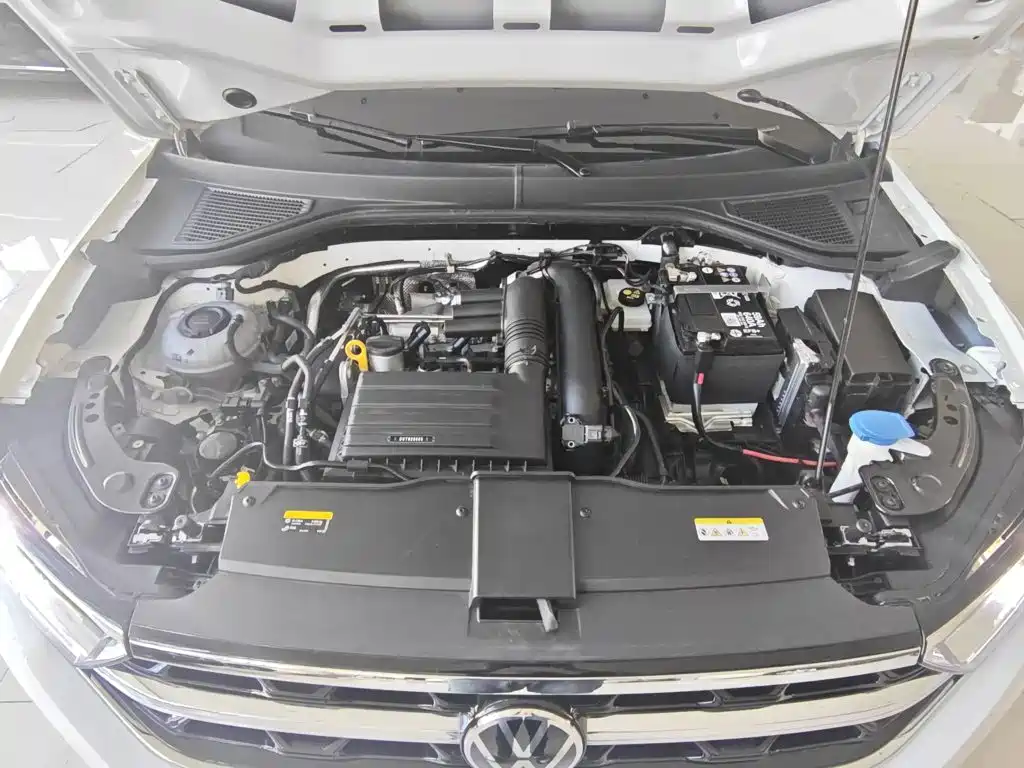 Volkswagen T-Roc — миниатюра 17