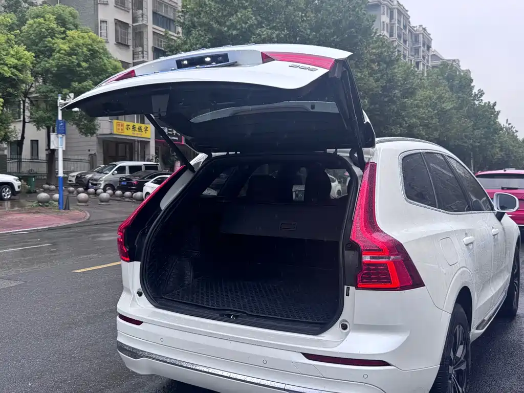 Volvo XC60 — миниатюра 8