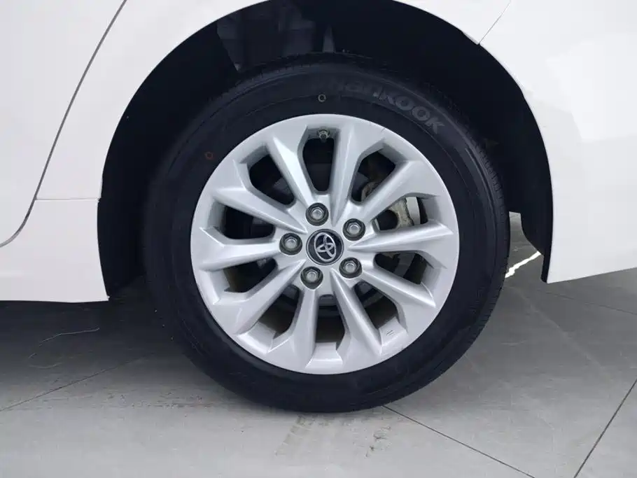 Toyota Corolla — миниатюра 6