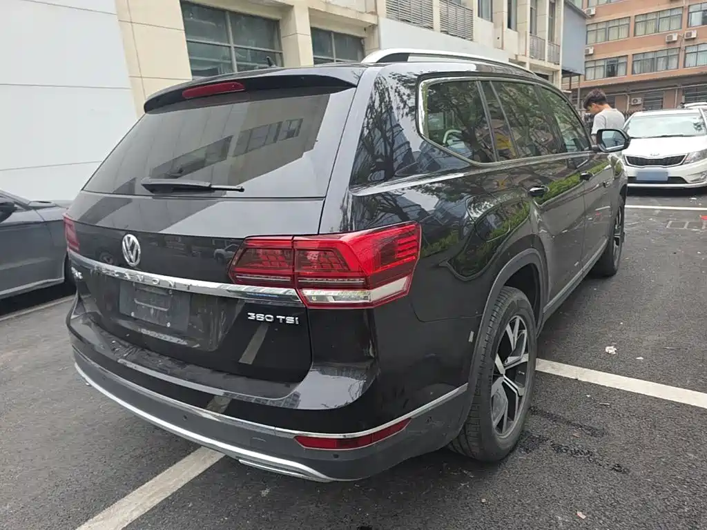 Volkswagen Teramont — миниатюра 7