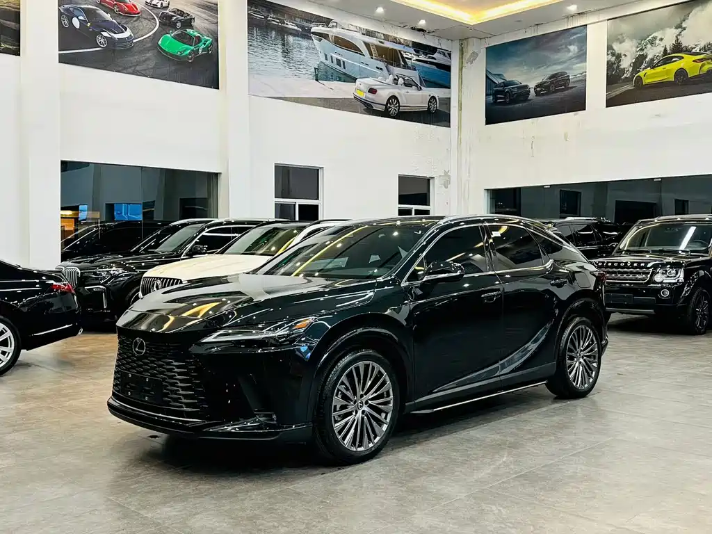 Lexus RX 2025