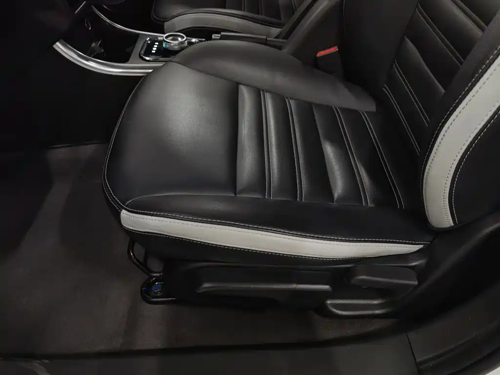BAIC New Energy EC5 — миниатюра 20
