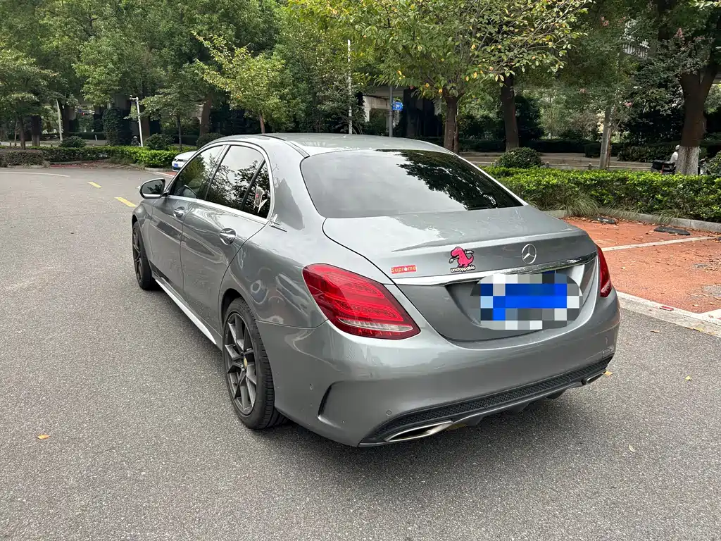 Mercedes-Benz C-Class — миниатюра 6