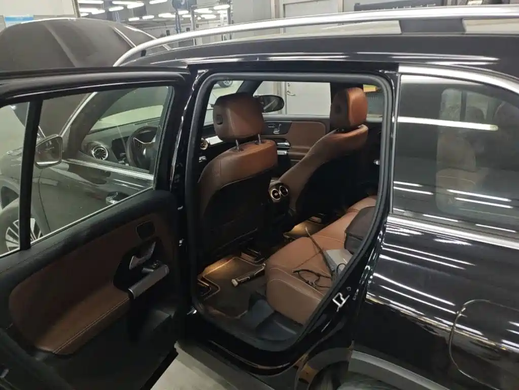 Mercedes-Benz EQB — миниатюра 7