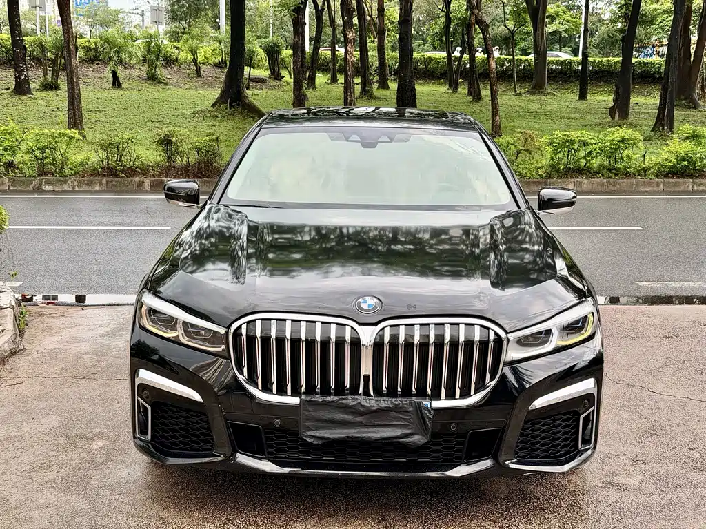BMW 7 Series 7 2016 740Li Lead