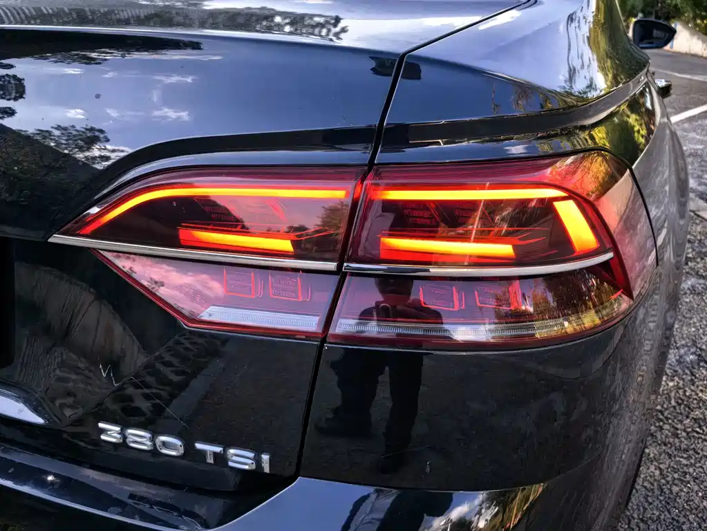 Volkswagen Phideon — миниатюра 14