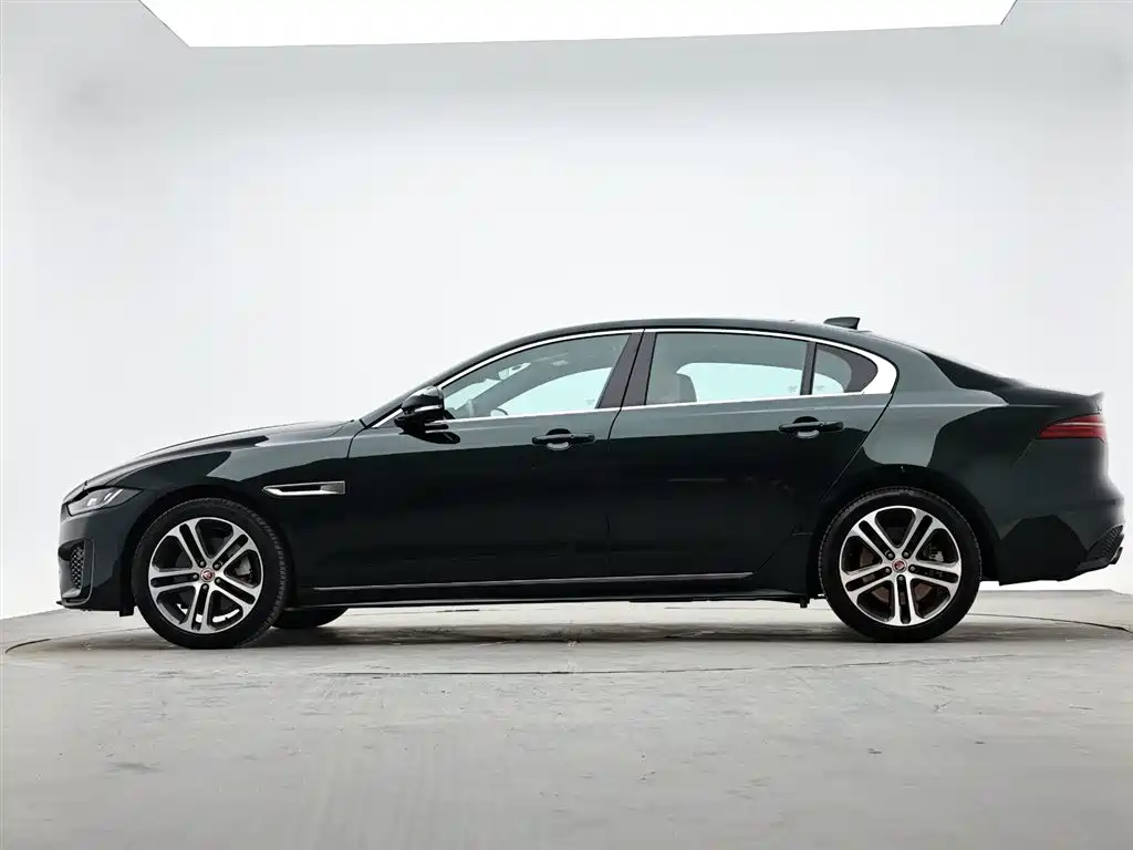 Jaguar XEL 2024 2.0T 250PS R-DYNAMIC S Sport