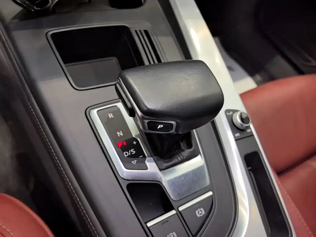 Audi A4L — миниатюра 14