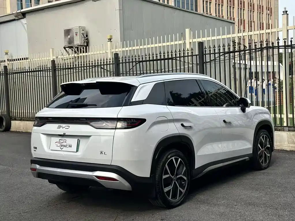 BYD L DM-i — миниатюра 7