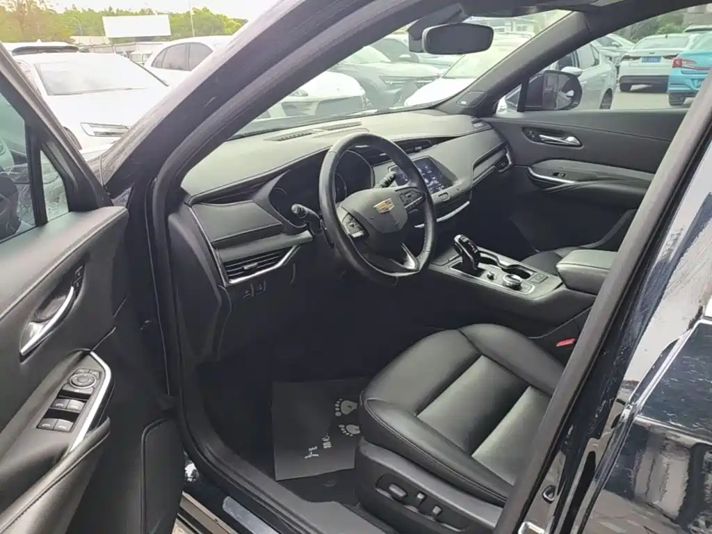 Cadillac XT4 — миниатюра 16