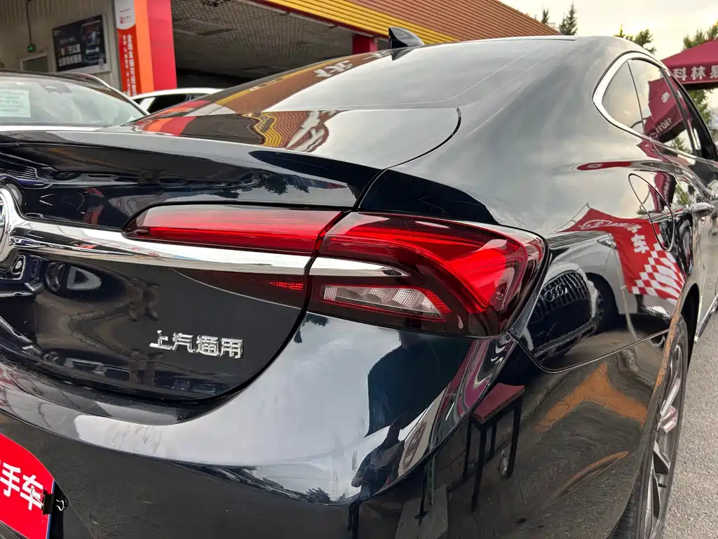 Buick LaCrosse — миниатюра 6