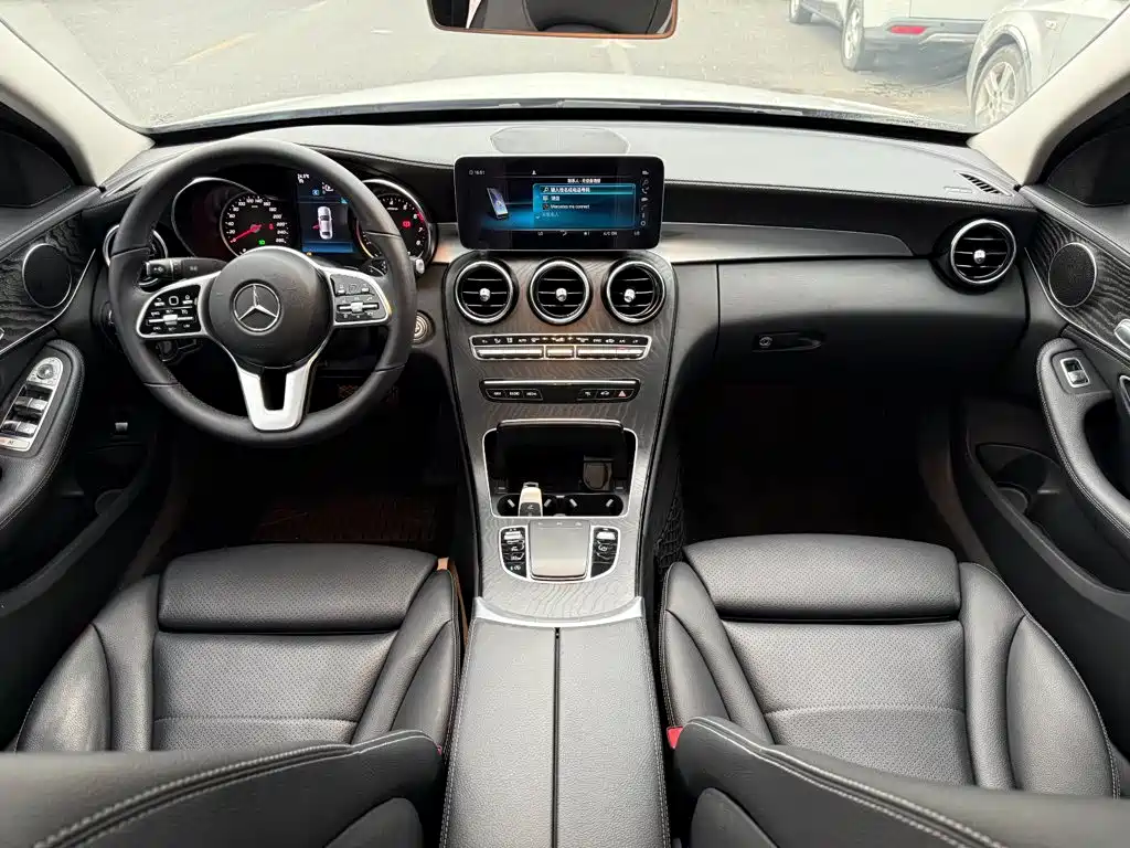 Mercedes-Benz C-Class — миниатюра 5