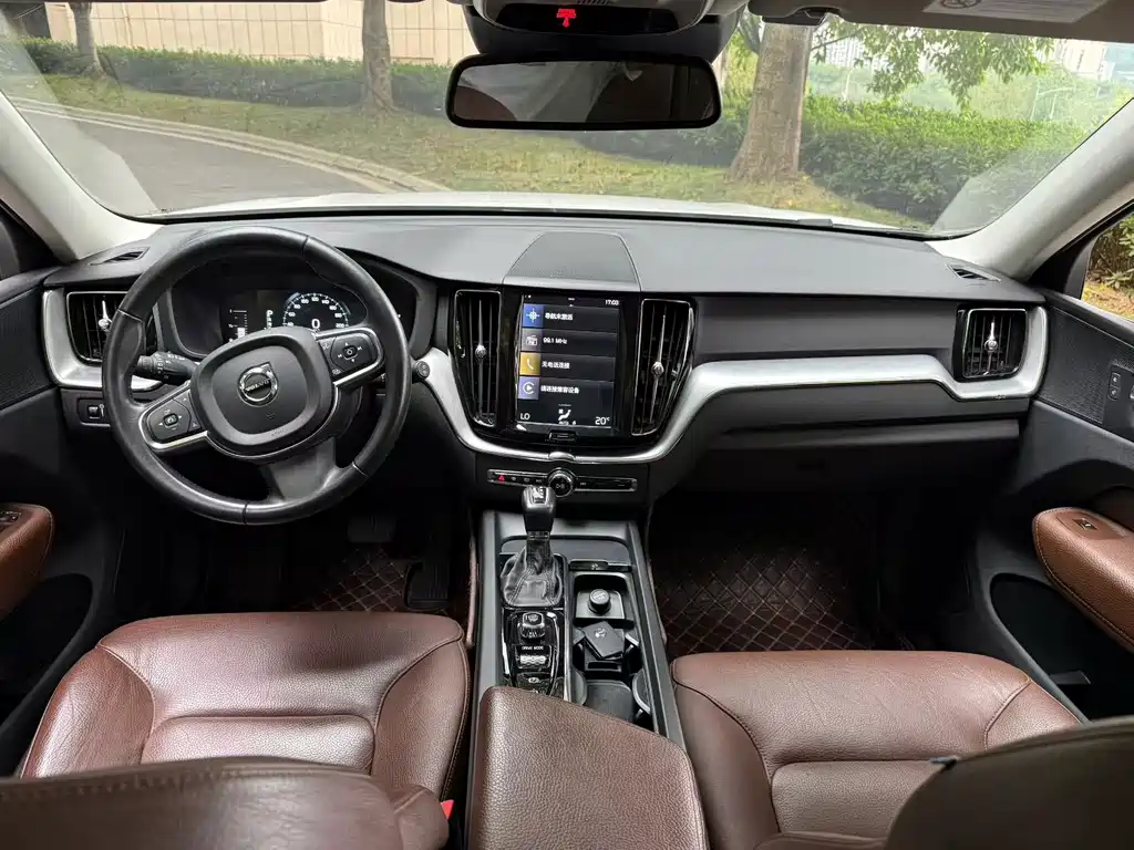 Volvo XC60 — миниатюра 7