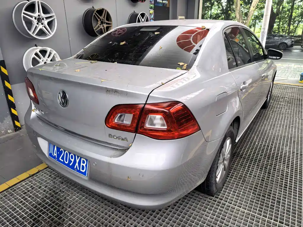 Volkswagen Bora — миниатюра 2