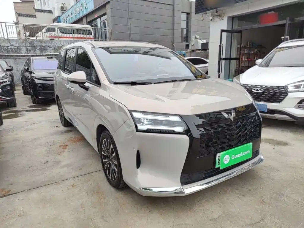 Wuling Xingguang 730 New Energy — миниатюра 4