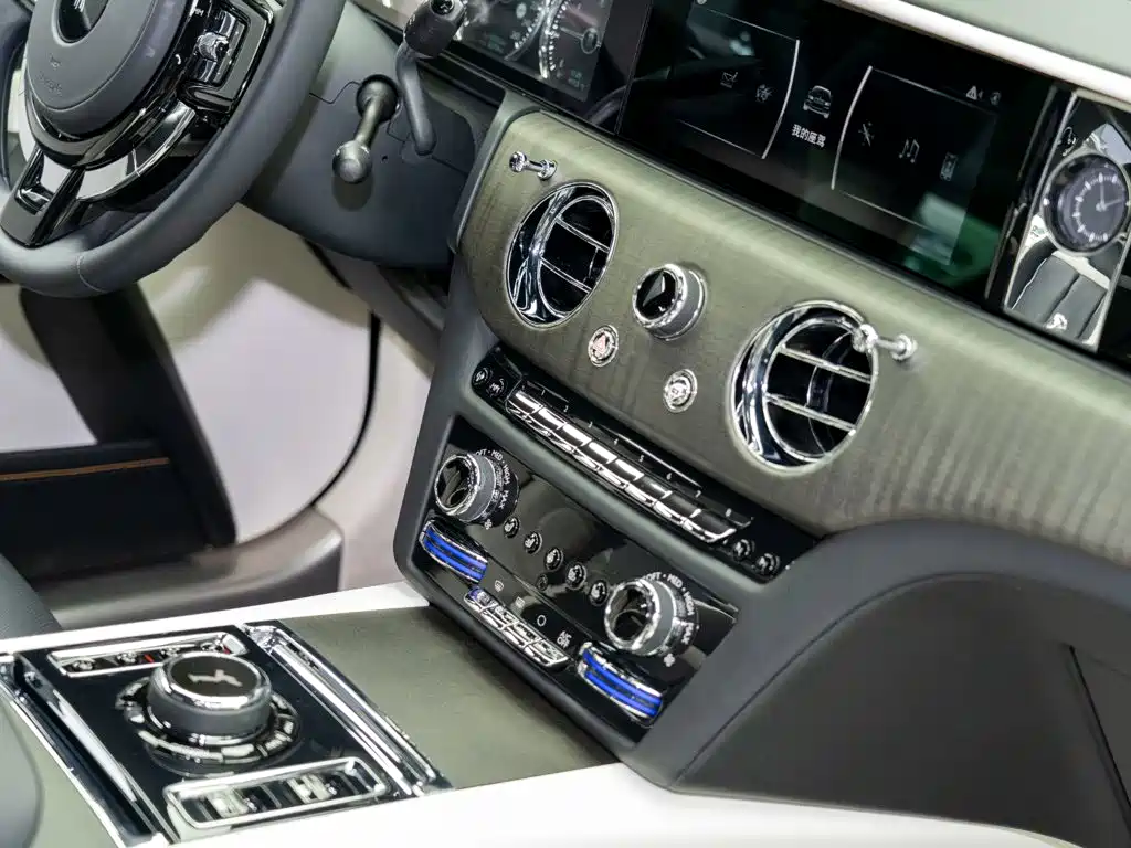 Rolls-Royce Ghost — миниатюра 21
